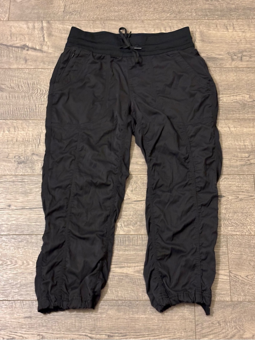 The North Face Women's Black Aphrodite 2.0 Capri Hiking Pants Size Small